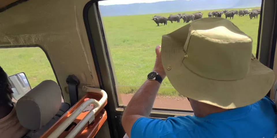 GROUP SAFARI TANZANIA: EXPERIENCE THE WILD BEAUTY OF ARUSHA